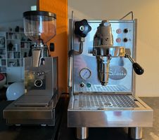 Selenia Espressomaschine mit Mühle, sehr gepflegt!