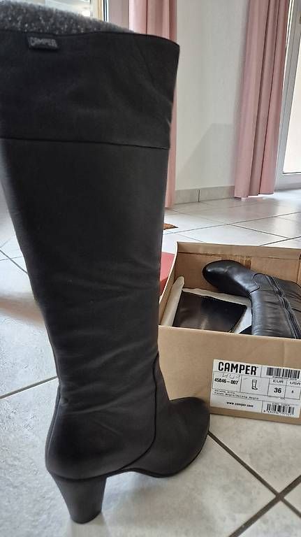 Scarpe da donna: Bottes    taille 36 – Usato da Syens venduto da Adso4 1