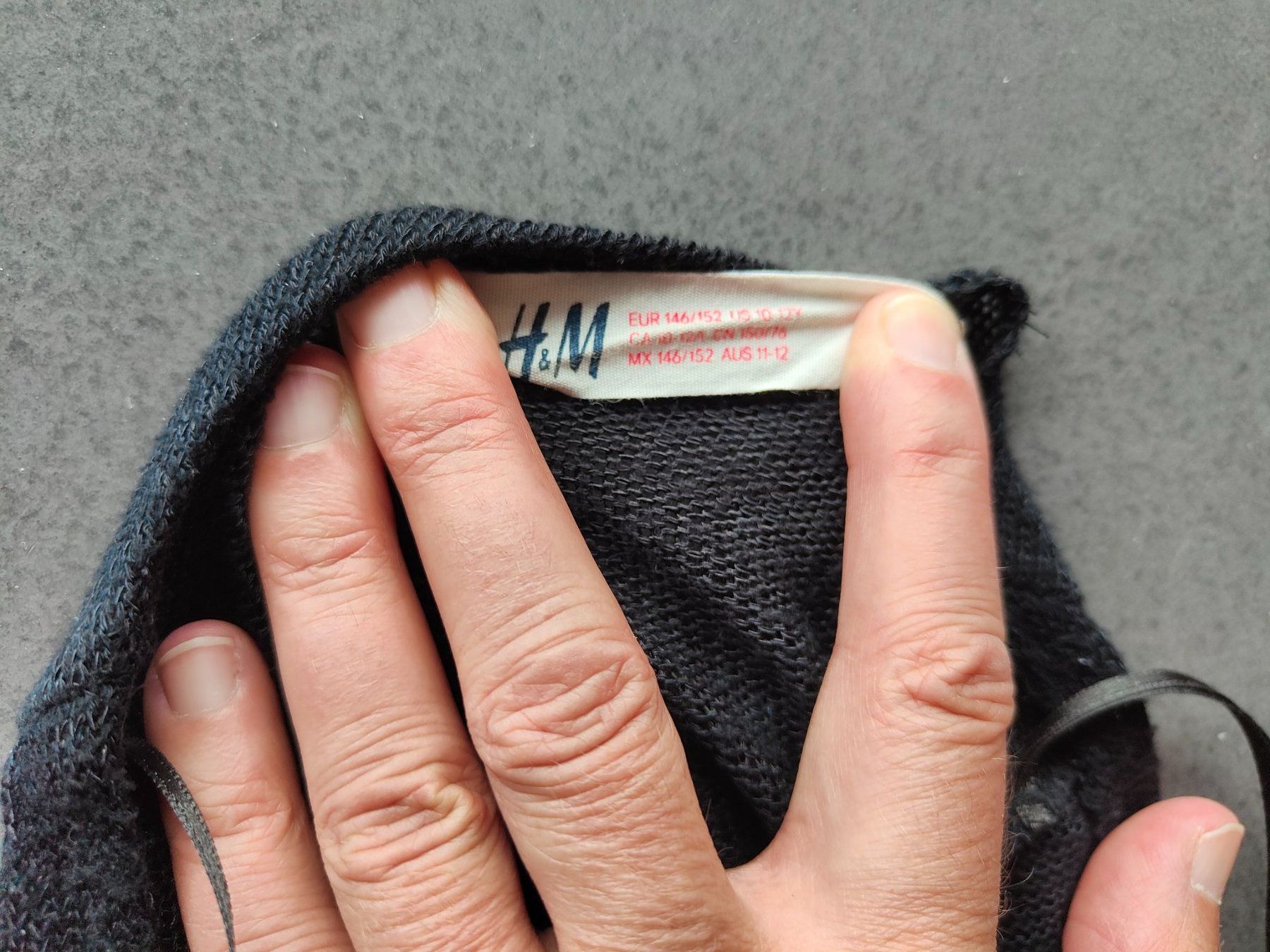 H&M Giacche & Cappotti: Strickjäckli schwarz – Usato da Dietikon venduto da Bhelbling 2