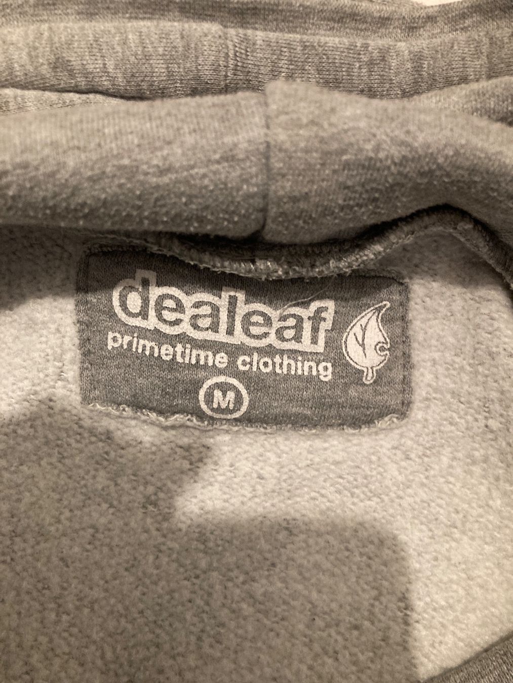Maglioni & Felpe: Dealeaf Kapuzenpullover Hoodie M – Usato da Zürich venduto da Frangipan23 2
