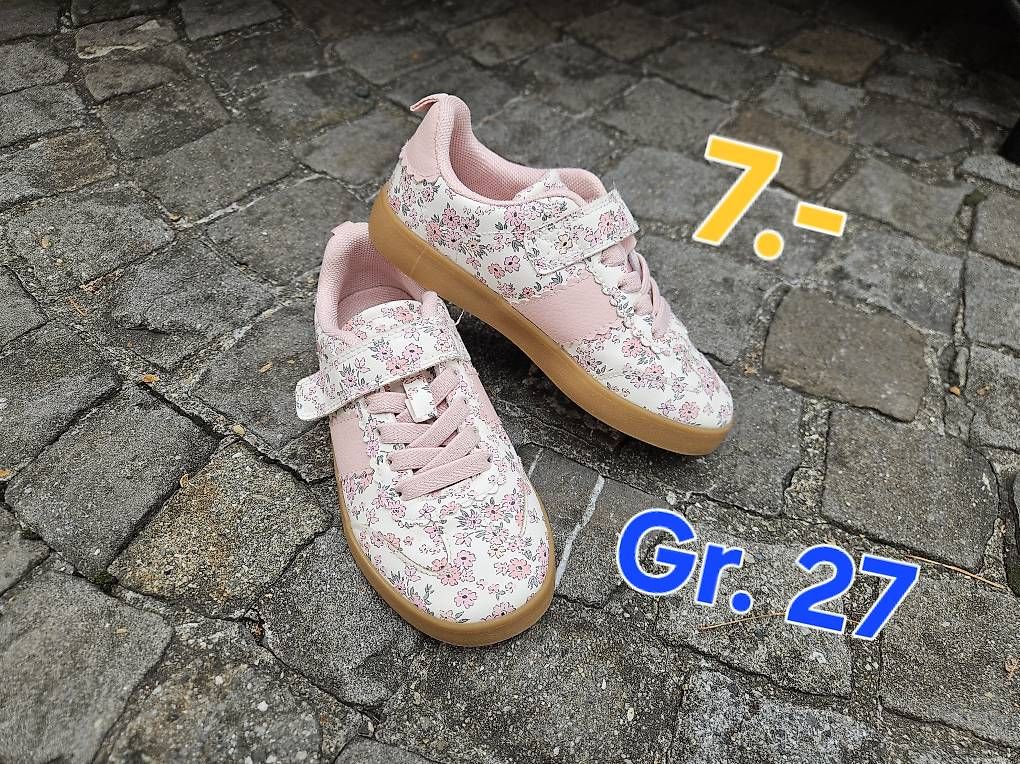 Scarpe per ragazze: Sneaker Schuhe Gr. 27 H&M – Usato da Buttwil venduto da Bezzy1