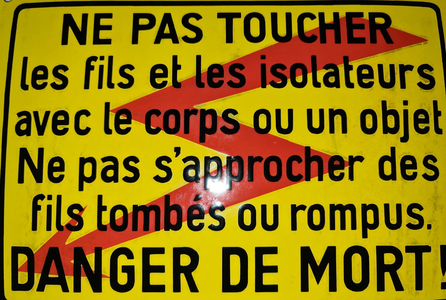 Insegne: Ne pas toucher / danger de mort / plaque en émail. – Usato da Cortaillod venduto da signep 3