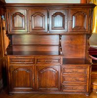 Nussbaum Buffet/Anrichte-Hochwertiges Massivholz-Schnäppchen