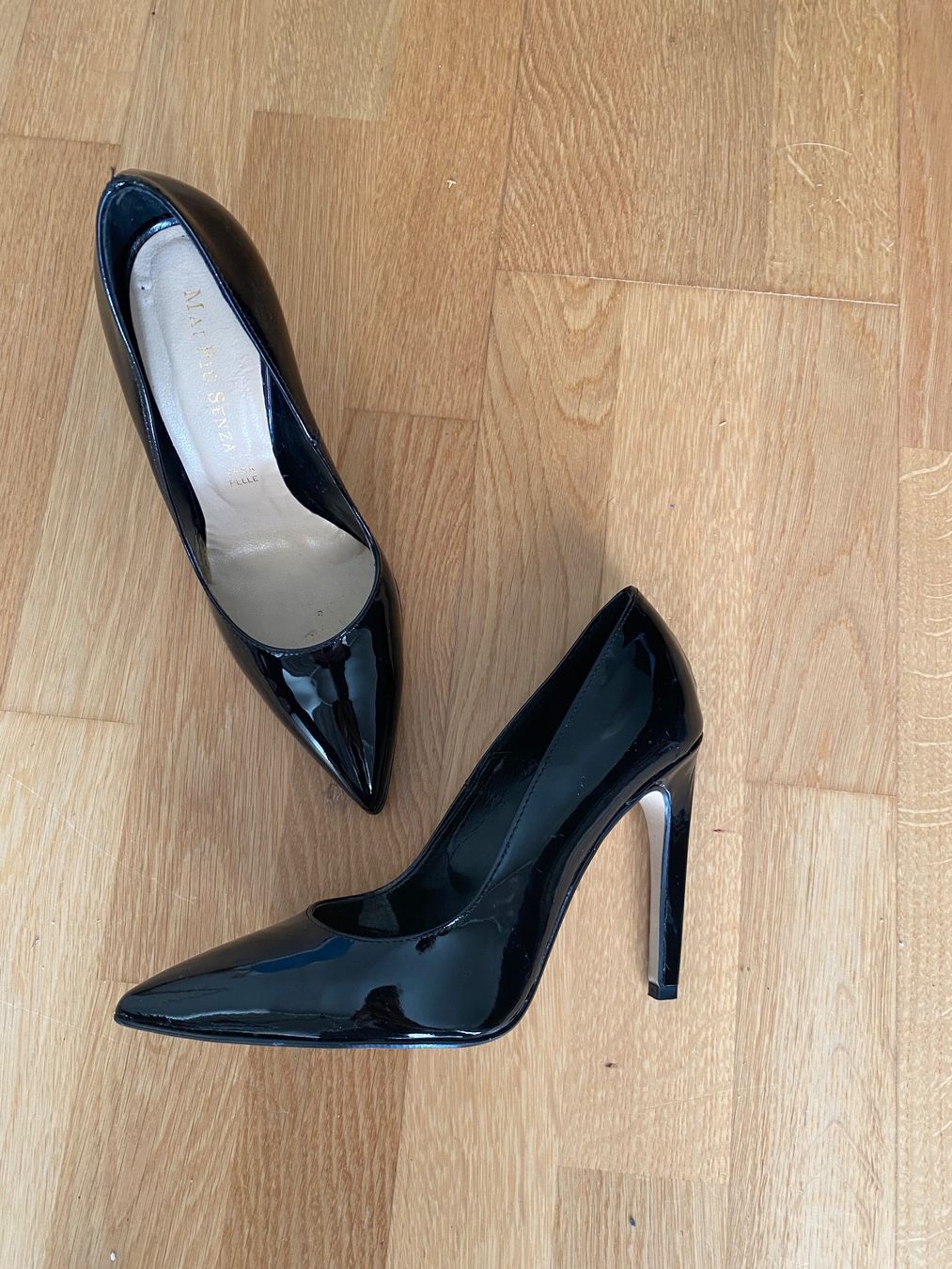 Chaussures femmes: High heals schwarz glänzend – D'occasion à Zürich par pran123 2
