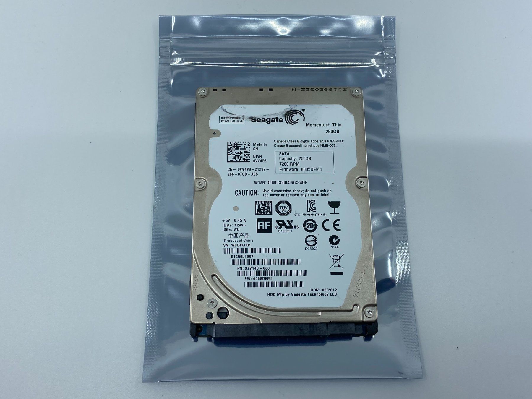 Seagate Dischi rigidi: Seagate Momentus Thin - SATA 2.5" Harddisk 250GB (03) – Usato da Langwiesen venduto da Restposten-24
