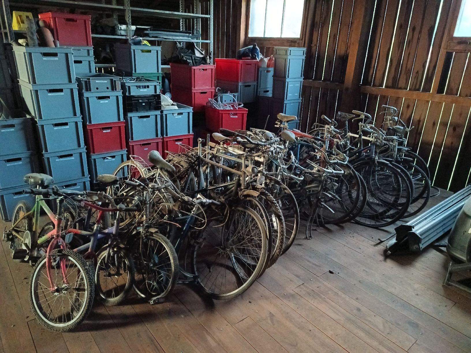 Biciclette: Velos Fahrräder 22 Stück Sammlung Oldtimer – Difettoso da Uster venduto da Loro_