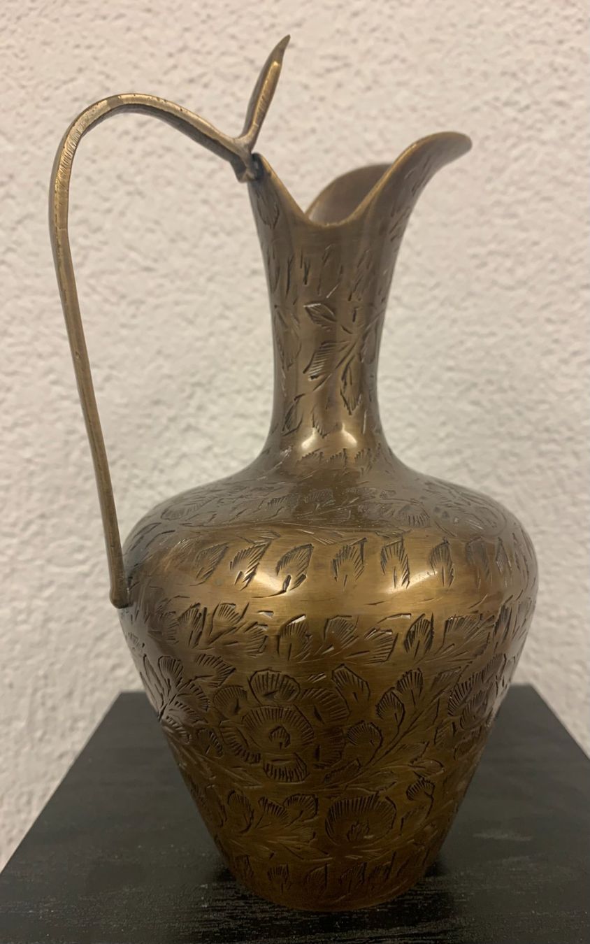 Vasi & Recipienti: Krug, Kanne oder Vase aus Bronce als Deco-Objekt – Usato da Gundetswil venduto da Egro100