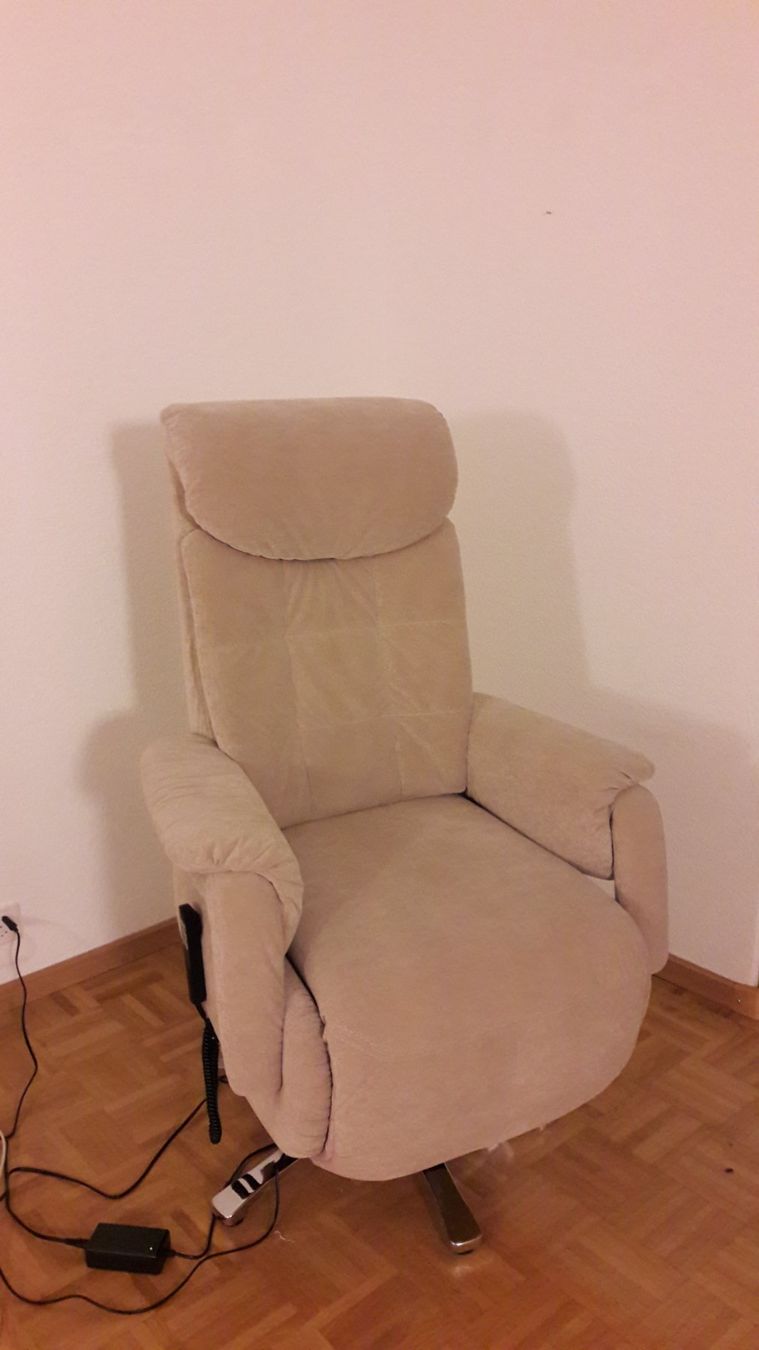Sessel: Relaxsessel – Gebraucht aus Eschenbach / LU von Katkut