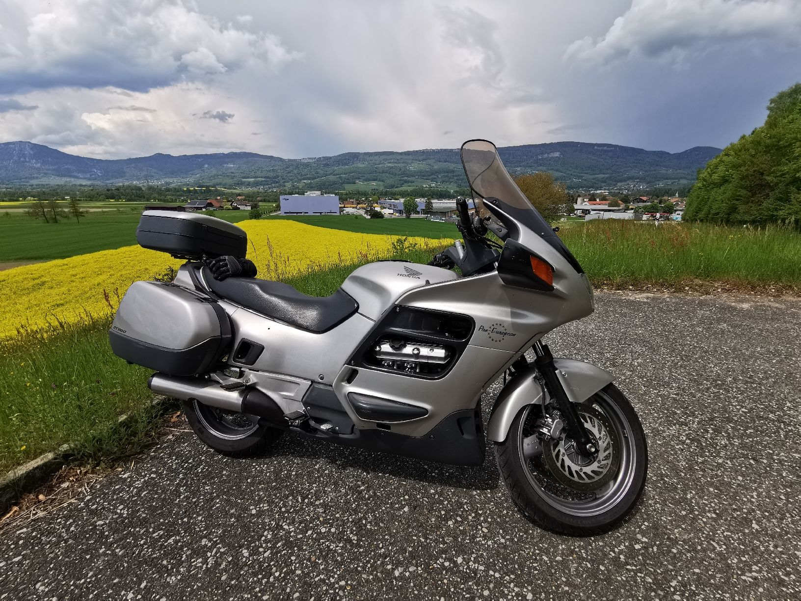 Honda Touring: Pan 1100er – Usato da Gerlafingen venduto da Oelprinz 3