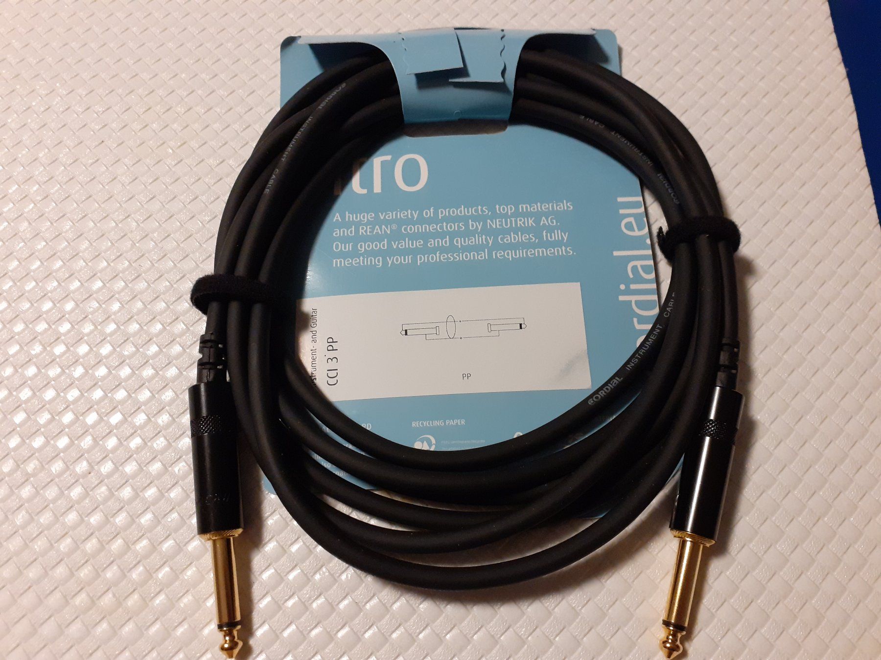 Cavi: New Cordial CCI 3 PP 3m Instrument Cable – Nuovo e nell'imballaggio originale da Torgon venduto da Guitar223 1