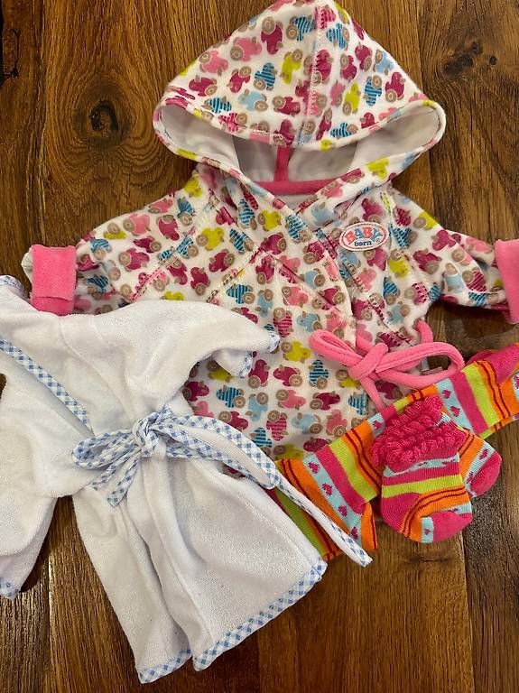 Poupées: Joli bébé avec superbes accessoires – D'occasion à Versoix par Tamaze47 1