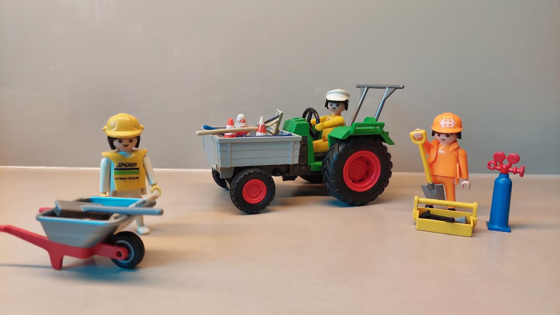 Playmobil Jouets: Playmobil Bauarbeiter – D'occasion à Wisen SO par Shopoholiker