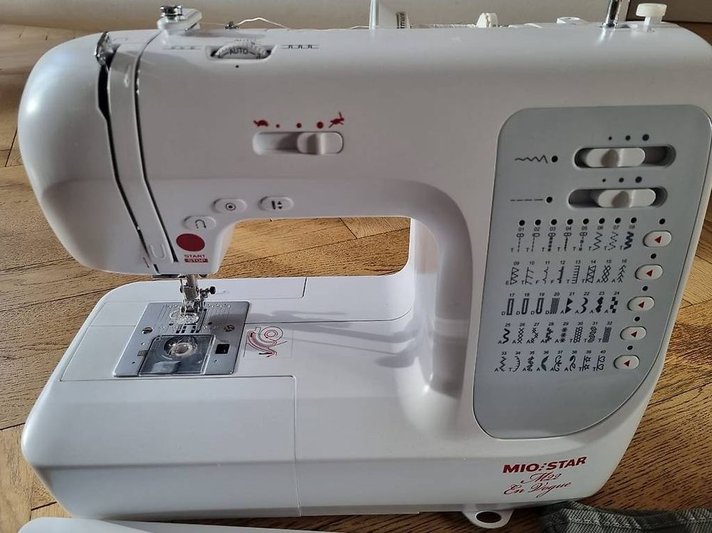 machine-coudre-mio-star-22-en-vogue-gebraucht-in-lausanne-f-r-chf
