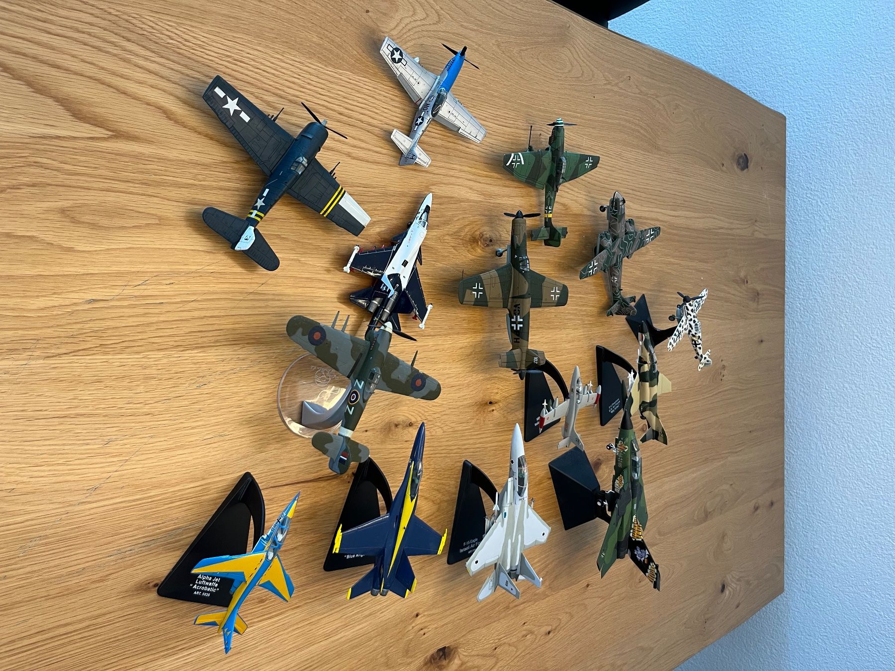Kit di modellismo & Modellini statici: Sammlung diverser Flugzeugmodelle – Usato da Thun venduto da m_koch96 1