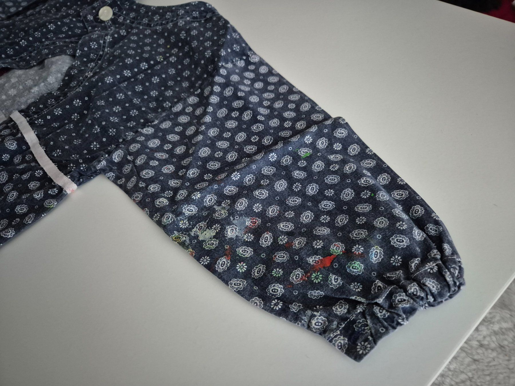 Altro per bambini: Kinder Mal-Schürtze/Umhang Gr. 116 – Usato da Zürich venduto da pau_y8mv 7