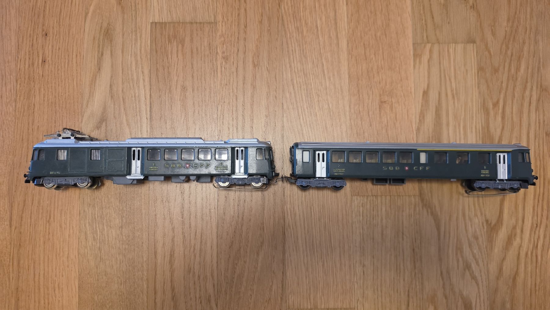 Hag Modellini di ferrovie: HAG 151 BDe 4/4 mit Steuerwagen – Usato da Düdingen venduto da 20t_qp5z