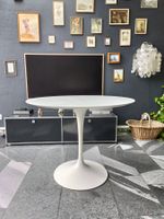 Knoll Saarinen Tisch