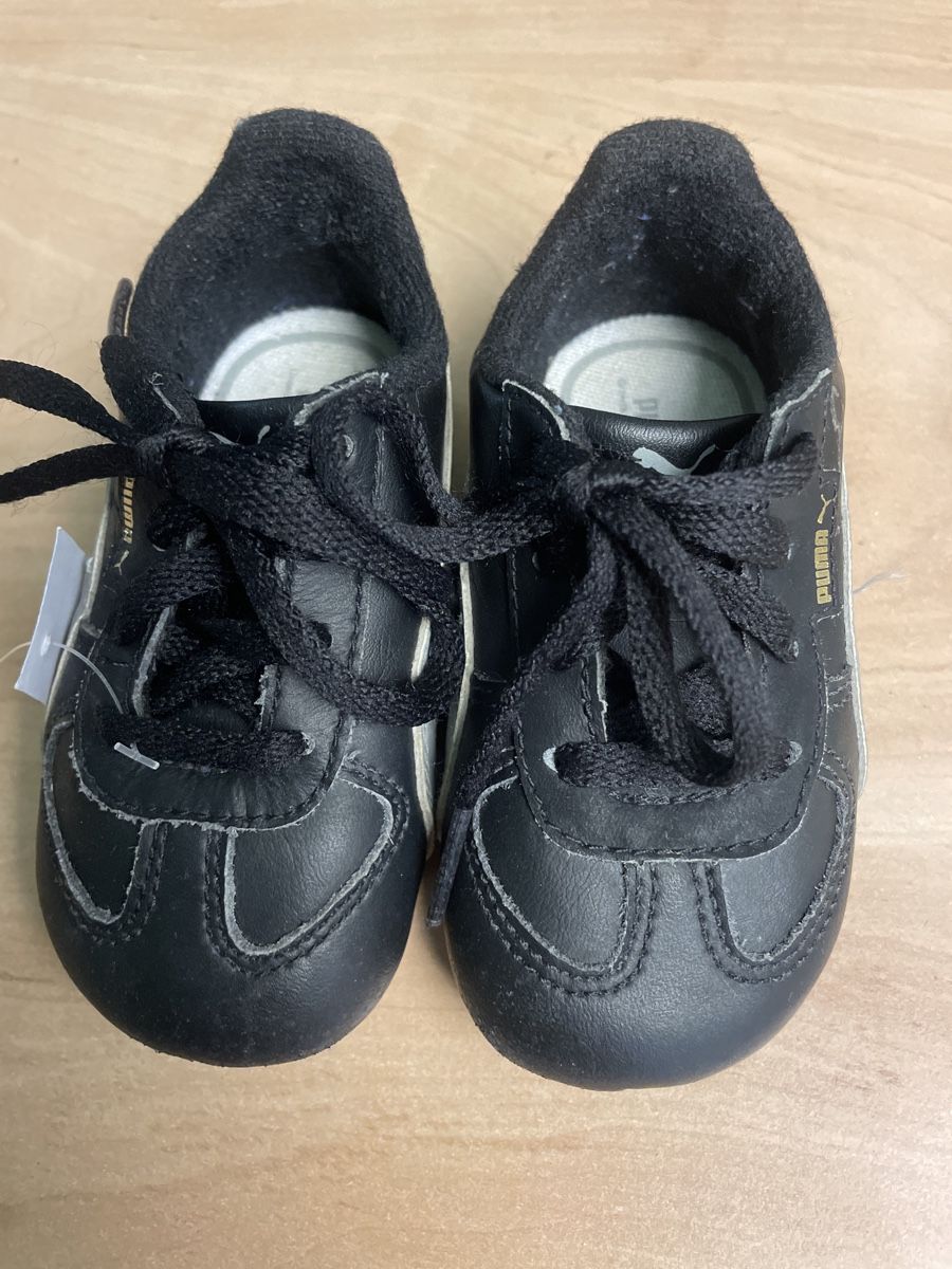 Puma Schuhe für Jungen: Neue schwarze Puma Sneaker Gr.20 – Neu (gemäss Beschreibung) aus Obergerlafingen von cabo4 1
