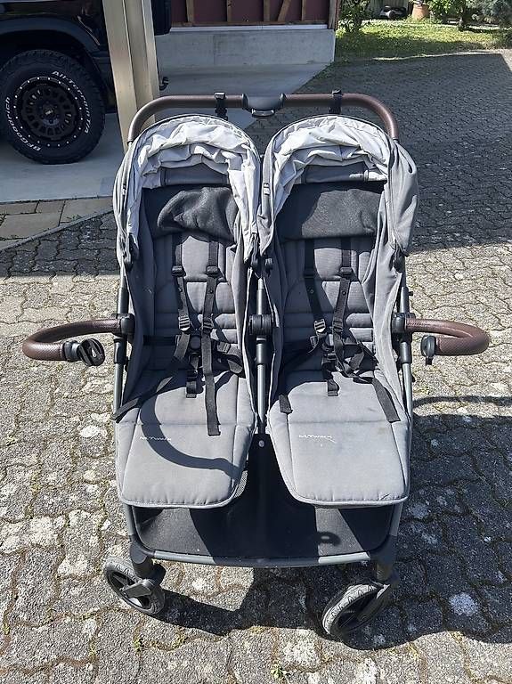 Carrozzine: Mast Kinderwagen Twin – Usato da Freienstein venduto da fra_l6vj 2