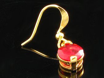Orecchini pendenti & Orecchini a lobo: Red Ruby CZ / JOS-0066 – Nuovo (secondo la descrizione) da Ittigen venduto da Oner 1