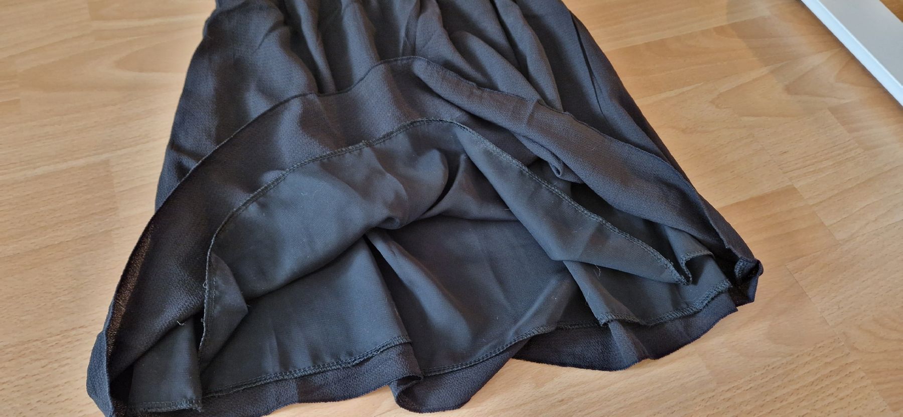 Vestiti: Kleid Schwarz mit Spitze Grösse S mit Etikett – Nuovo (secondo la descrizione) da Rüfenacht BE venduto da Loeti1992 3