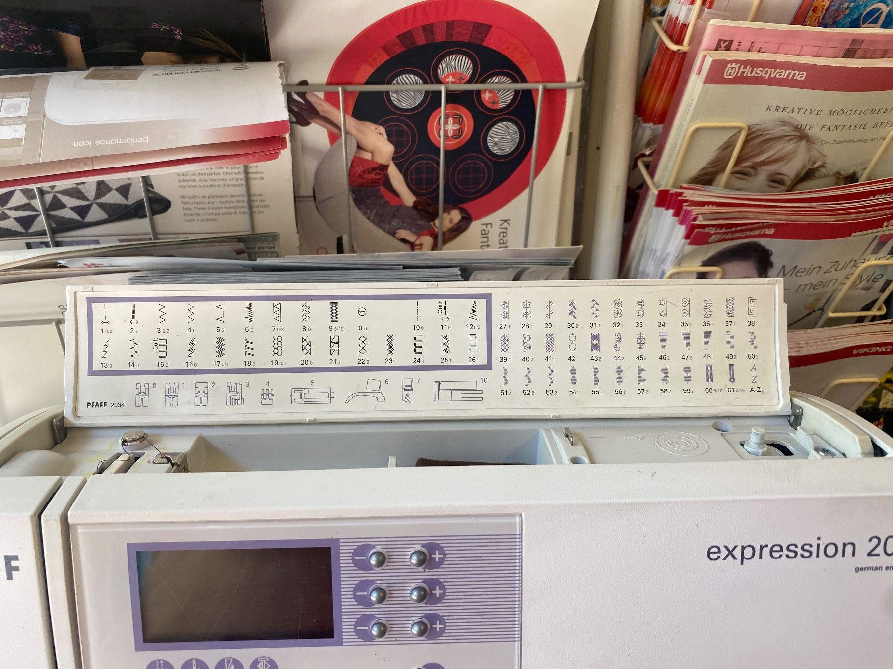 Pfaff Macchine da cucire: Nähmaschine PFAFF expression 2034, mit IDT, ab Fr. 1.-- – Usato da Olten venduto da Pat31 1