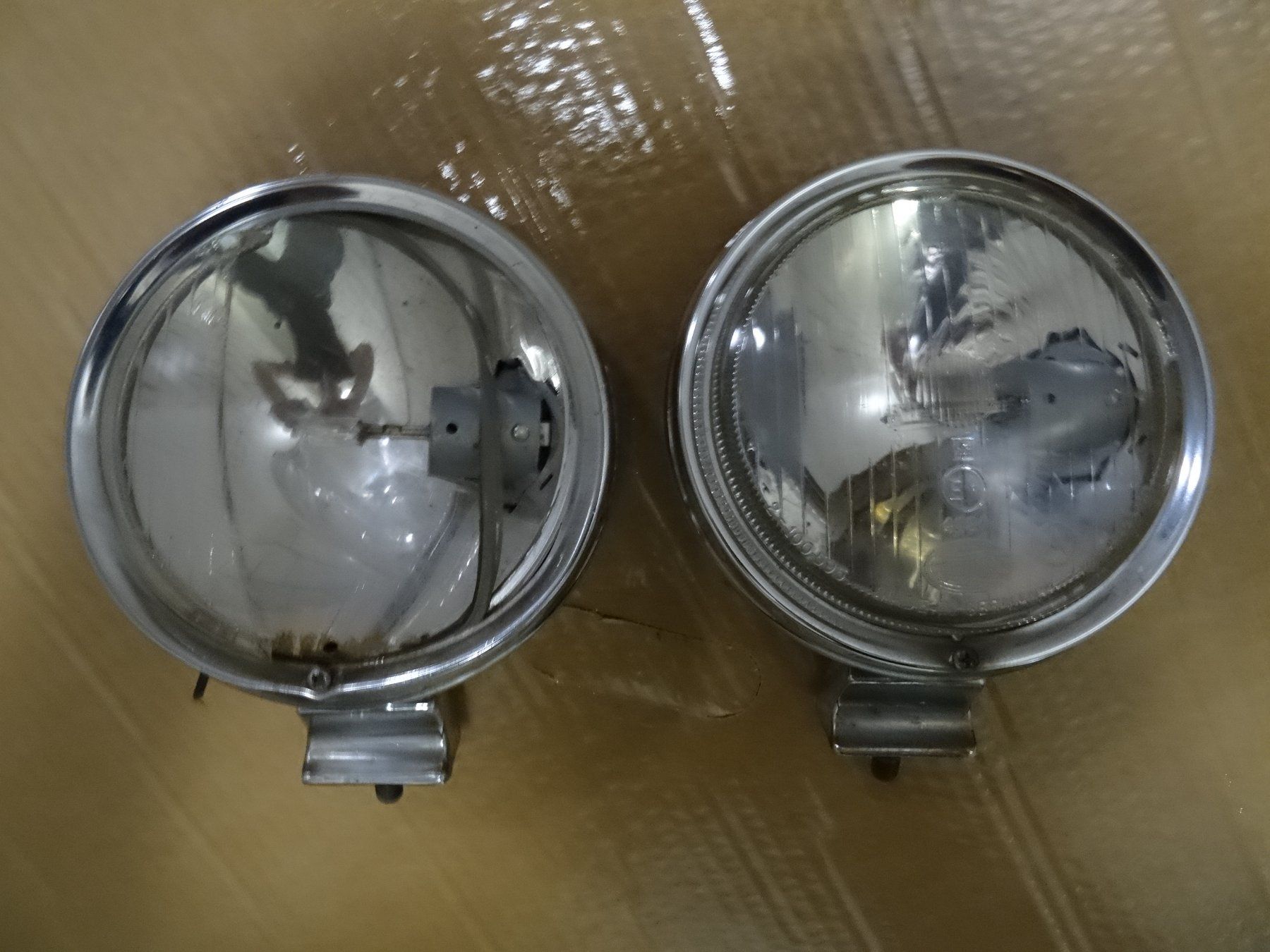 Hella Phares: HELLA 4524  12V HALOGEN  Zusatz Weitstrahler OLDTIMER – Défectueux à Niederbipp par mission55impossibile