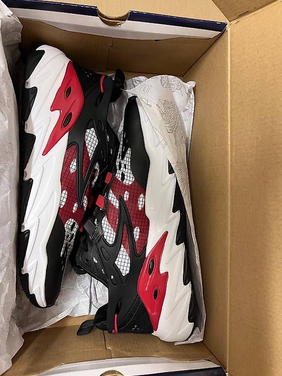 Scarpe da donna: Fila Ray Tracer EVO - NEU – Usato da Basel venduto da mar_w7l9 1