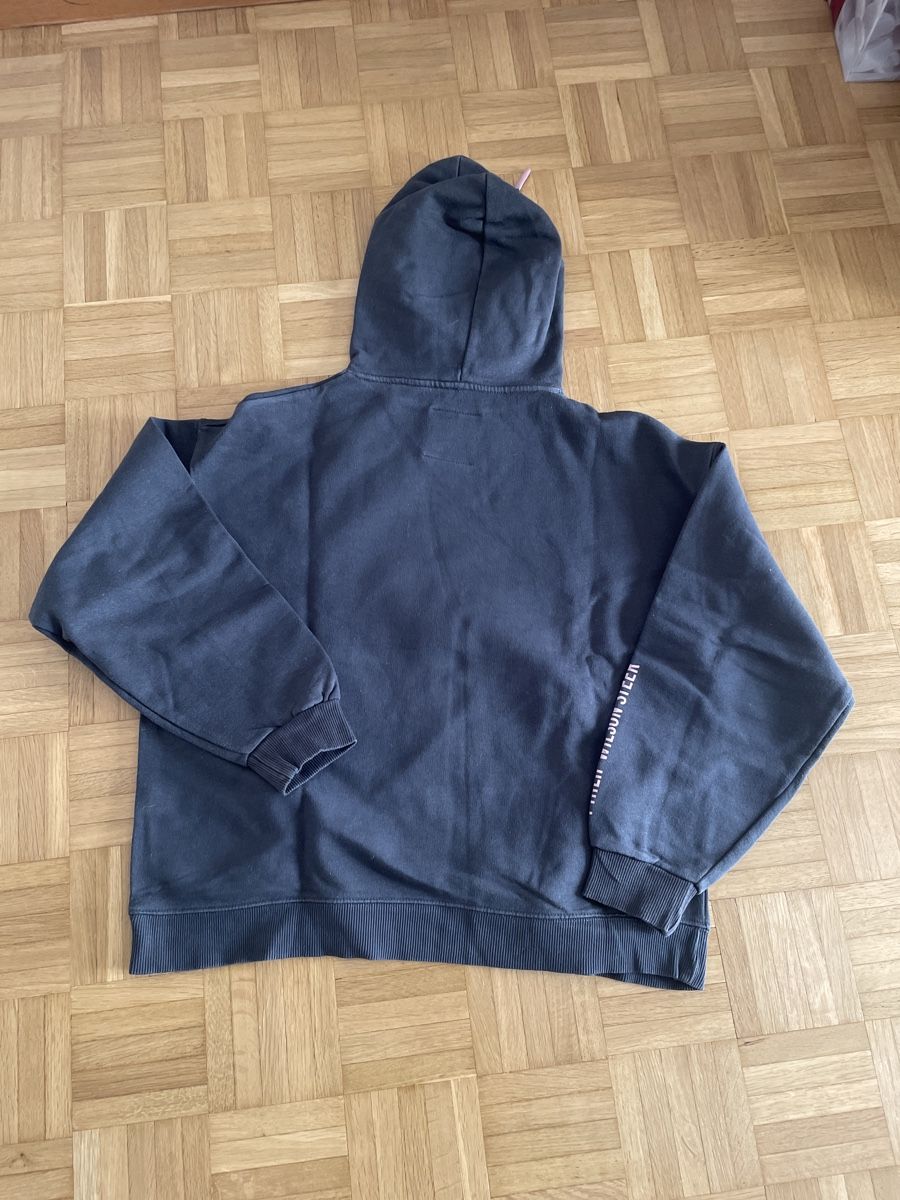 Pull&Bear Maglioni & Felpe: PULL&BEAR felpa con cappuccio – Usato da Losone venduto da Chanty1970 1