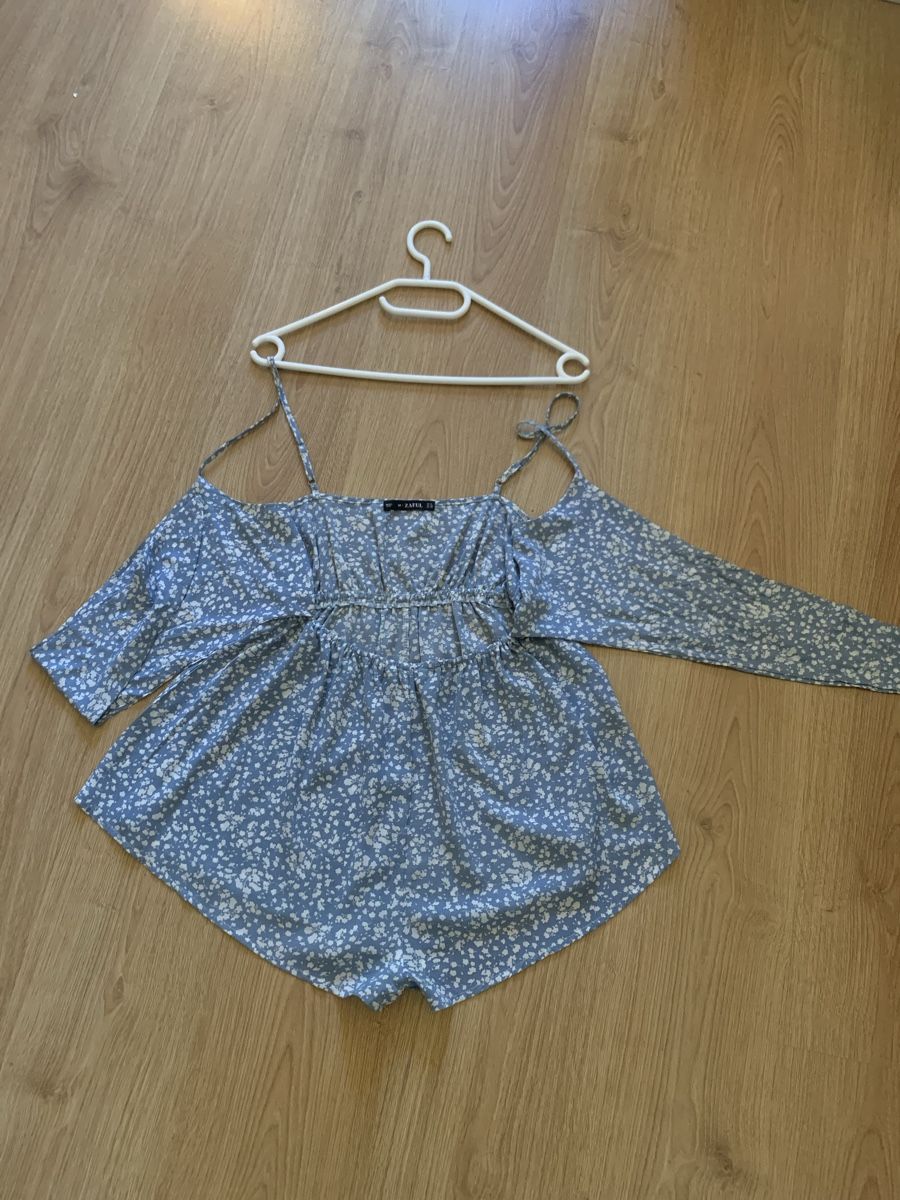 Tute: Blauer Blumen Playsuit Gr. M luftig & sommerlich! – Nuovo (secondo la descrizione) da Solothurn venduto da amelie.br 4