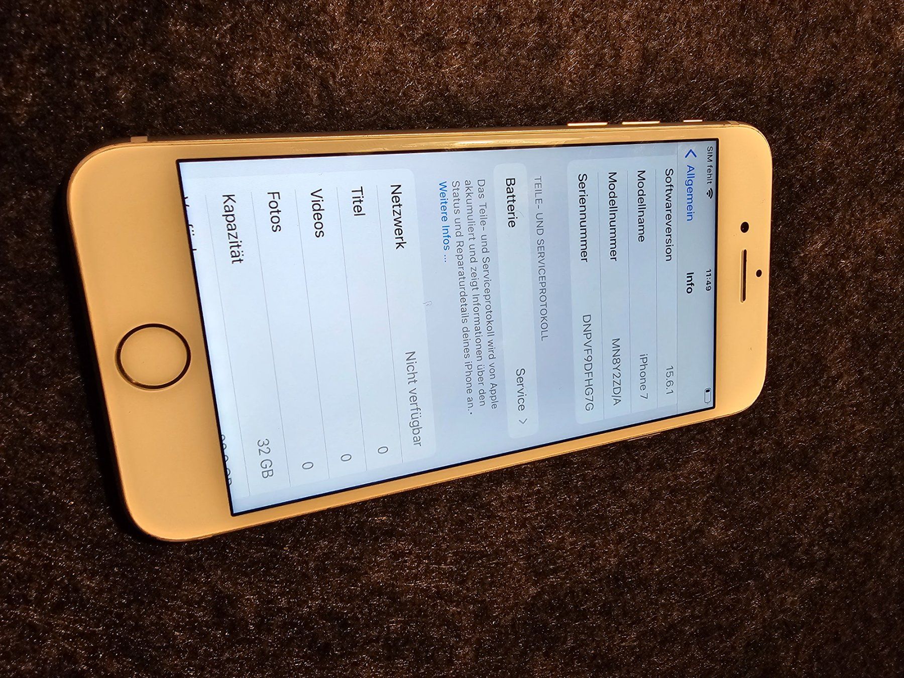 Apple Telefoni cellulari / Smartphones: iPhone 7, Silber, 32 GB - Vitage Gerät! – Difettoso da Zweidlen venduto da RepToGo