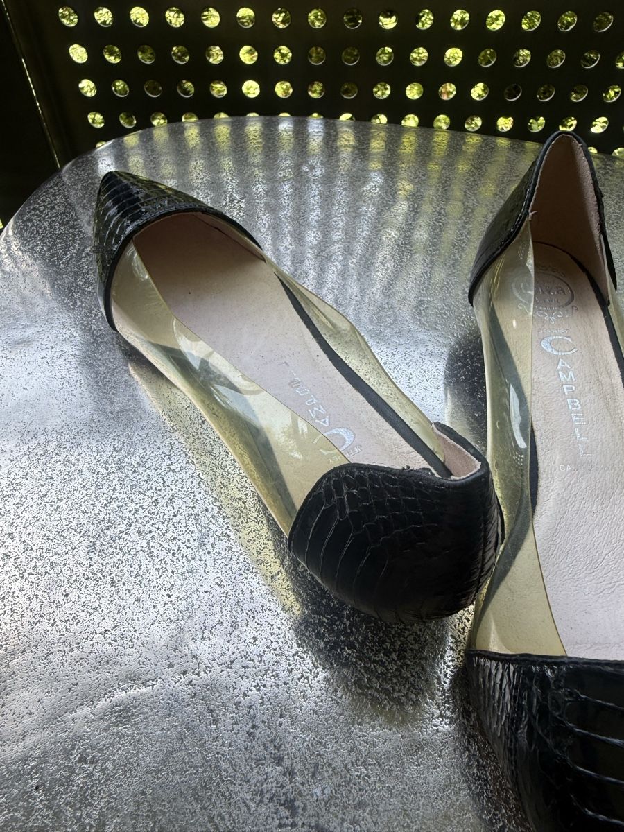 Scarpe da donna: Elegant Black Embossed Transparent Pumps Size 40 for Summer – Nuovo (secondo la descrizione) da Zürich venduto da pinish 2