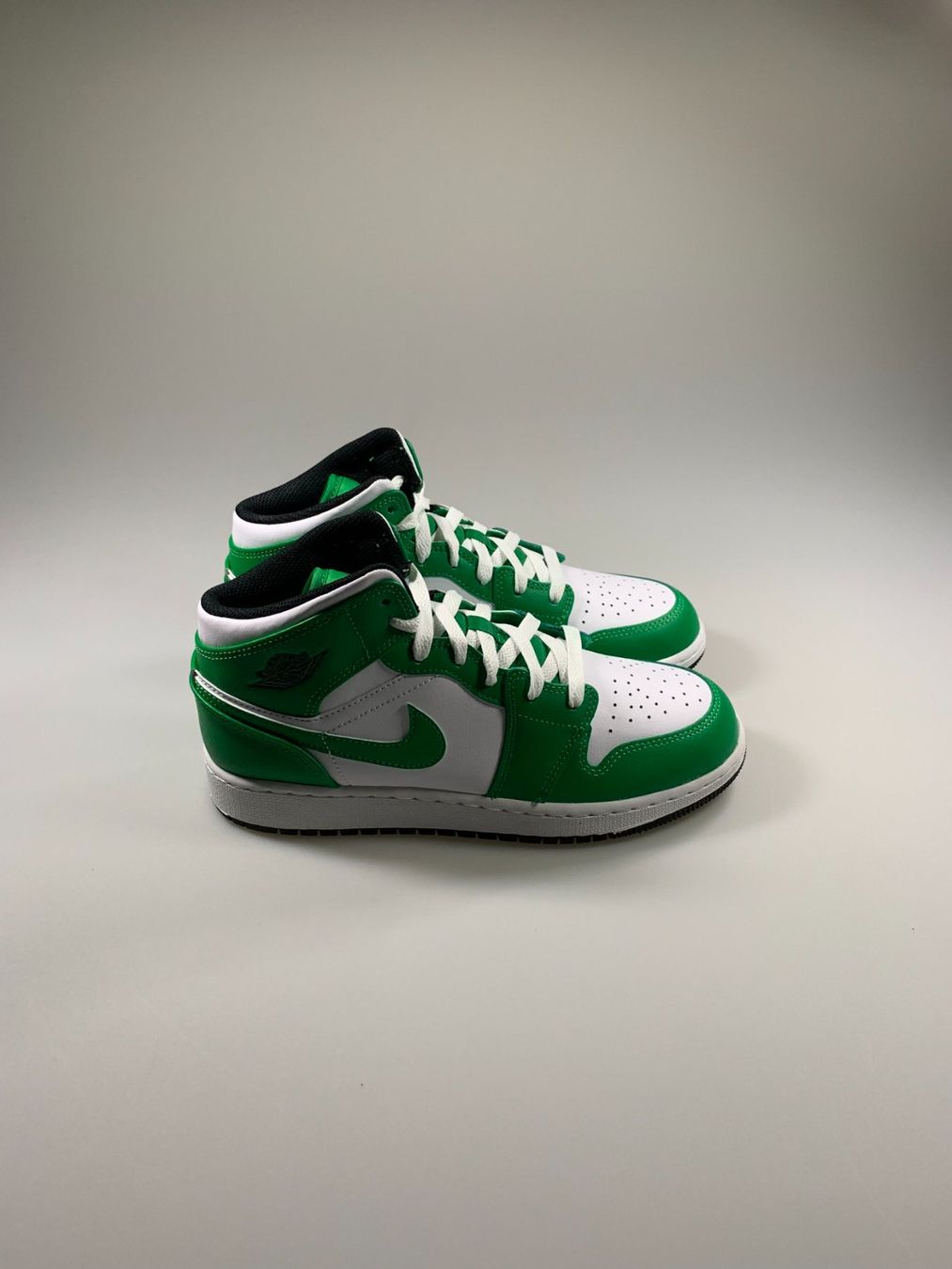 Scarpe da uomo: Jordan 1 Mid Lucky Green GS – Nuovo e nell'imballaggio originale da Thörishaus venduto da SnkrsVie