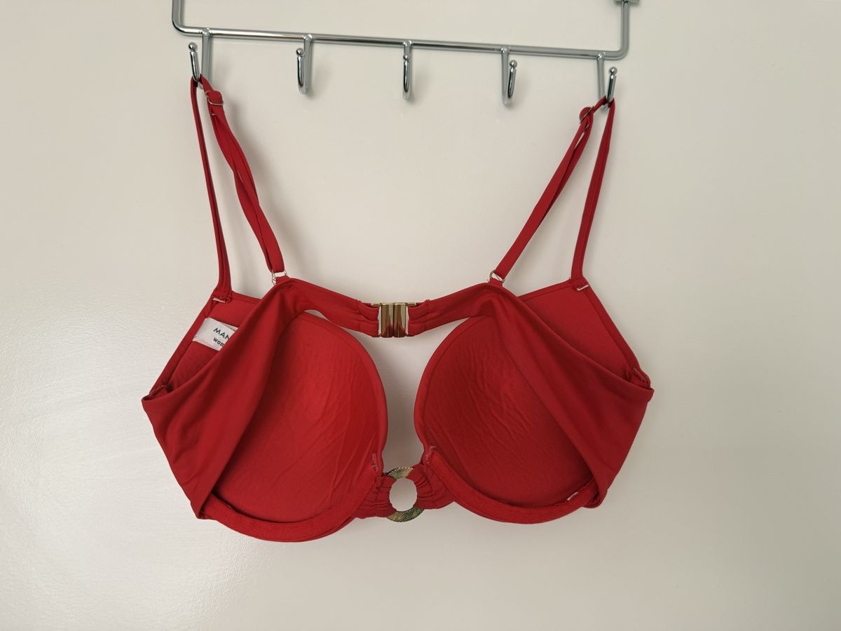 Manor Costumi da bagno & Bikini: Bikinioberteil rot Gr 75C – Usato da Affoltern am Albis venduto da meliii55 1