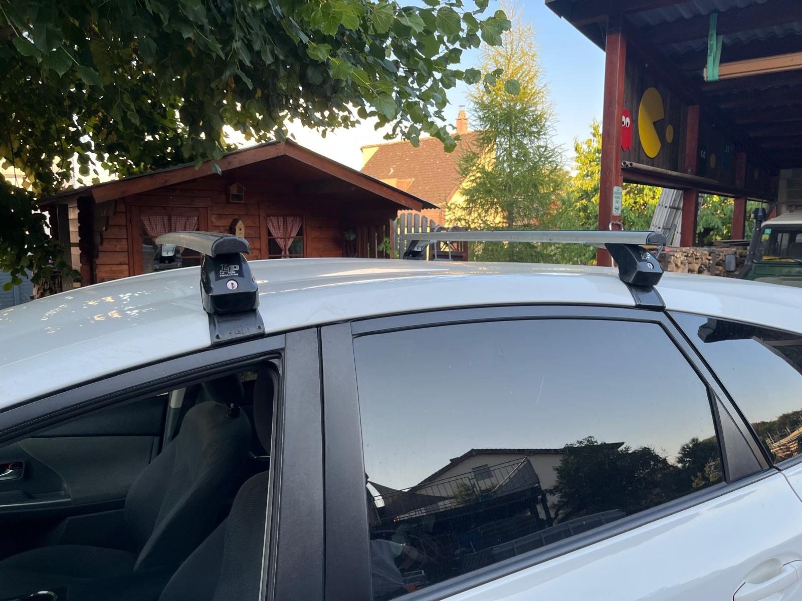 Portapacchi: Barres de toit TOYOTA PRIUS PLUS – Usato da Posieux venduto da coutset
