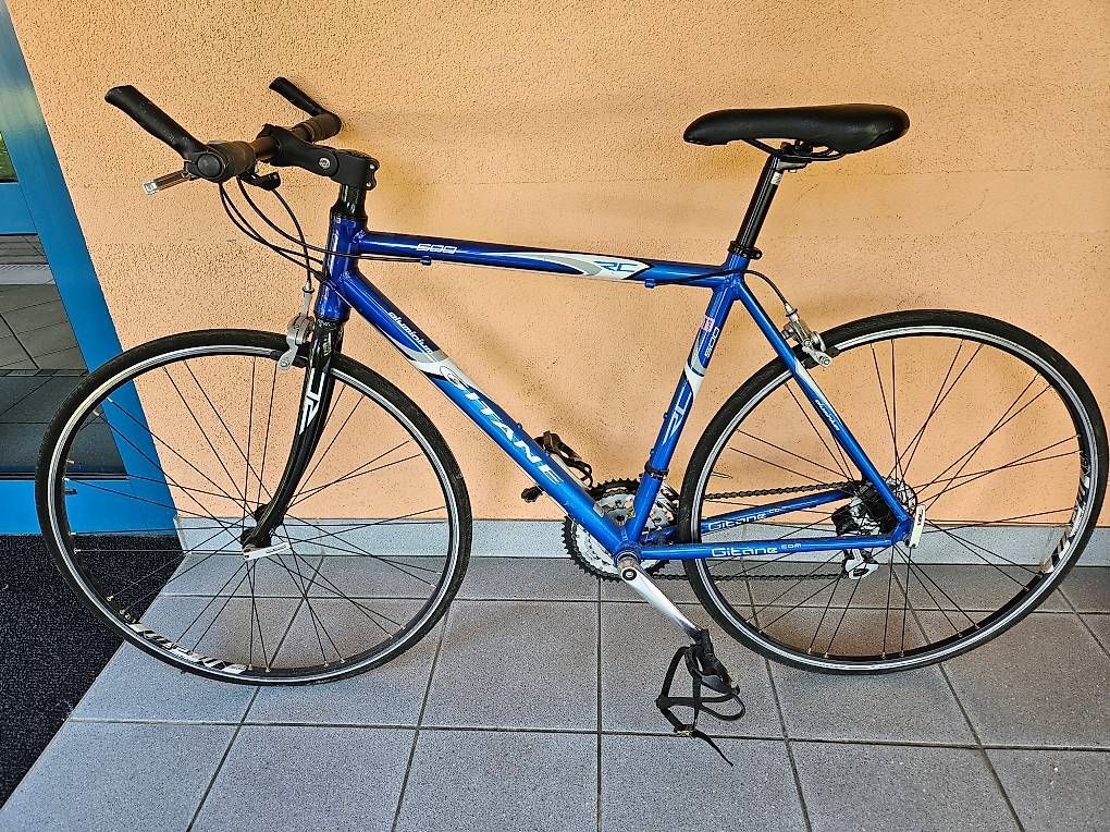 Vélos: Vélo de course Gitane  Aluminium, très léger – D'occasion à Onex par Rduquette