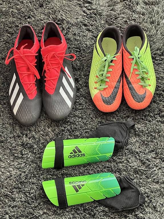 Scarpe da uomo: Fussball Ausrüstung  – Usato da illnau venduto da phi_t9bb