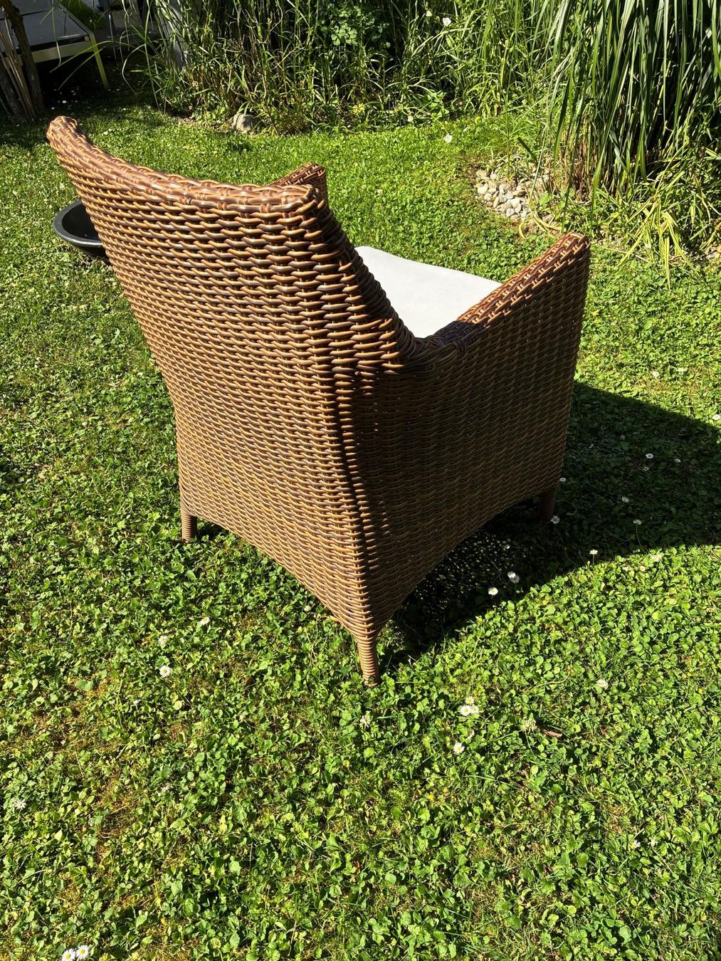 Sessel: Robuste Gartenstühle – Gebraucht aus Winterthur von Huir01 1