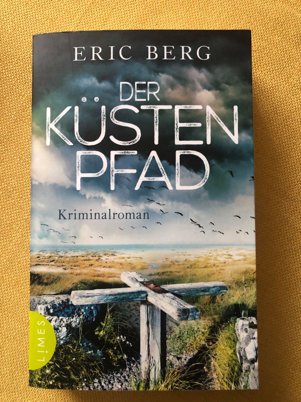 Bücher: 8 Krimis von Eric BERG – Gebraucht aus Oberweningen von Gerini 9
