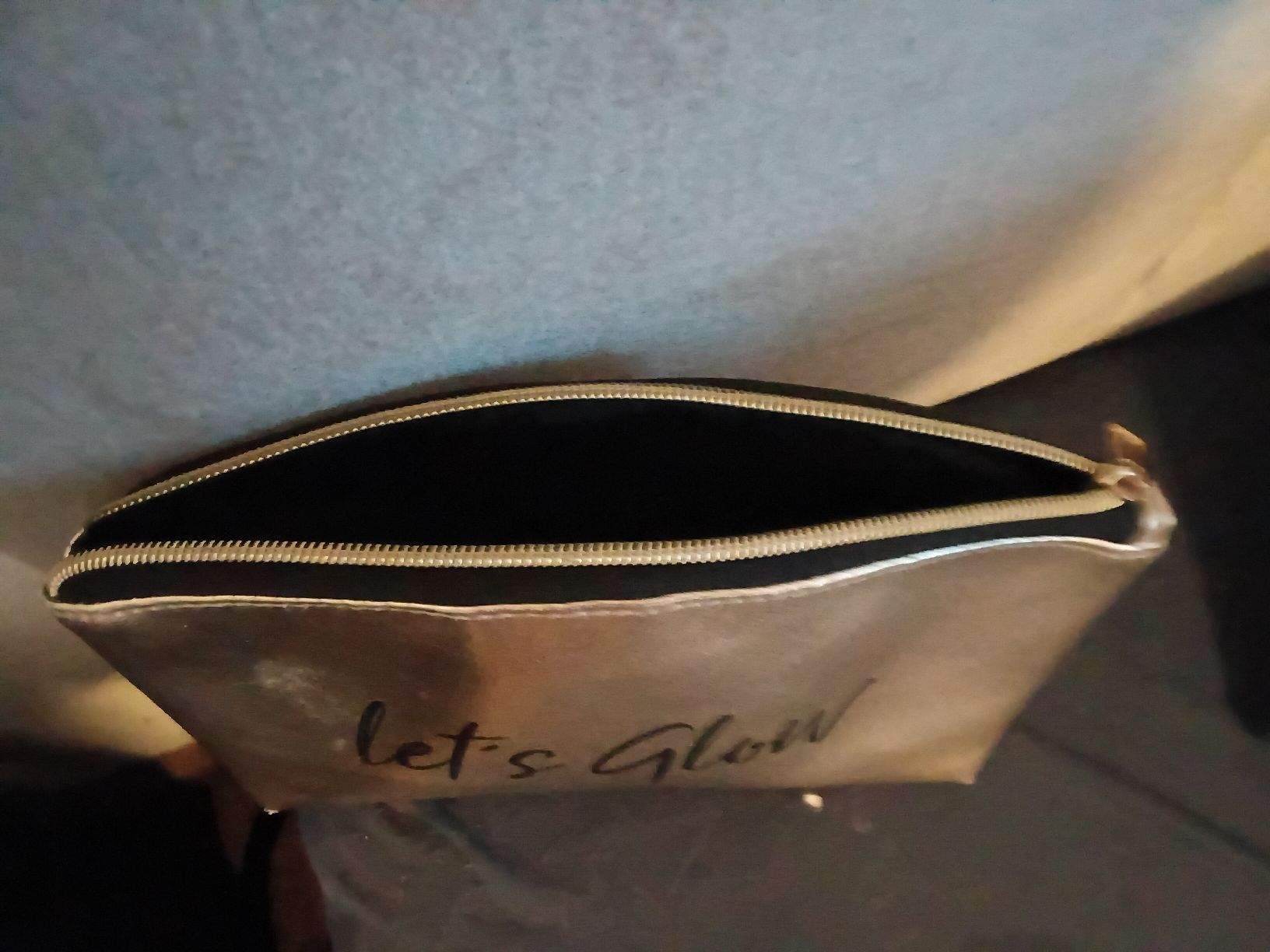Custodie per cosmetici: Schminktäschchen/Necessaire  "Let's Glow" Gold – Usato da Basel venduto da NikaV13 1