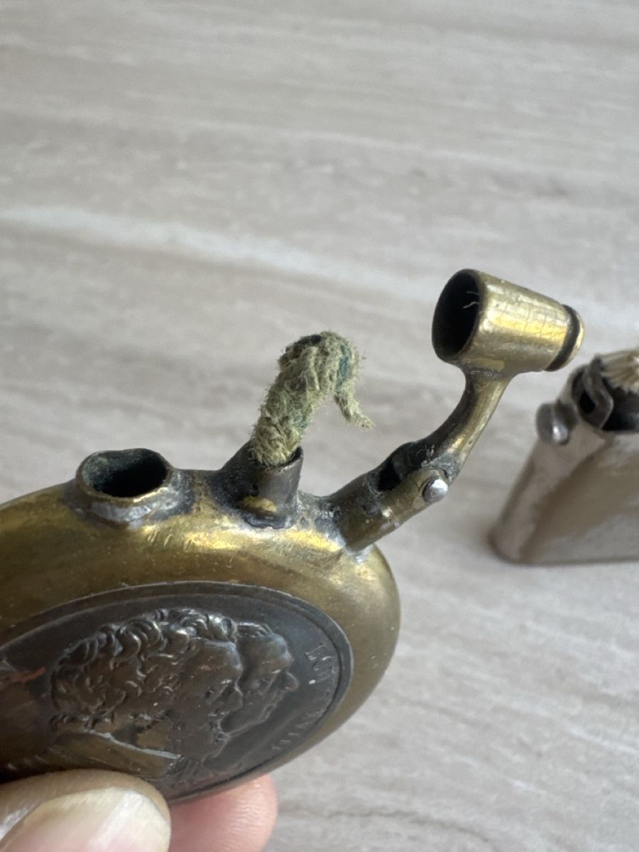 Thorens Accendini: Thorens Feuerzeug Set antik Messing  – Difettoso da Burgdorf venduto da LAD_Feuerzeug_4445 6