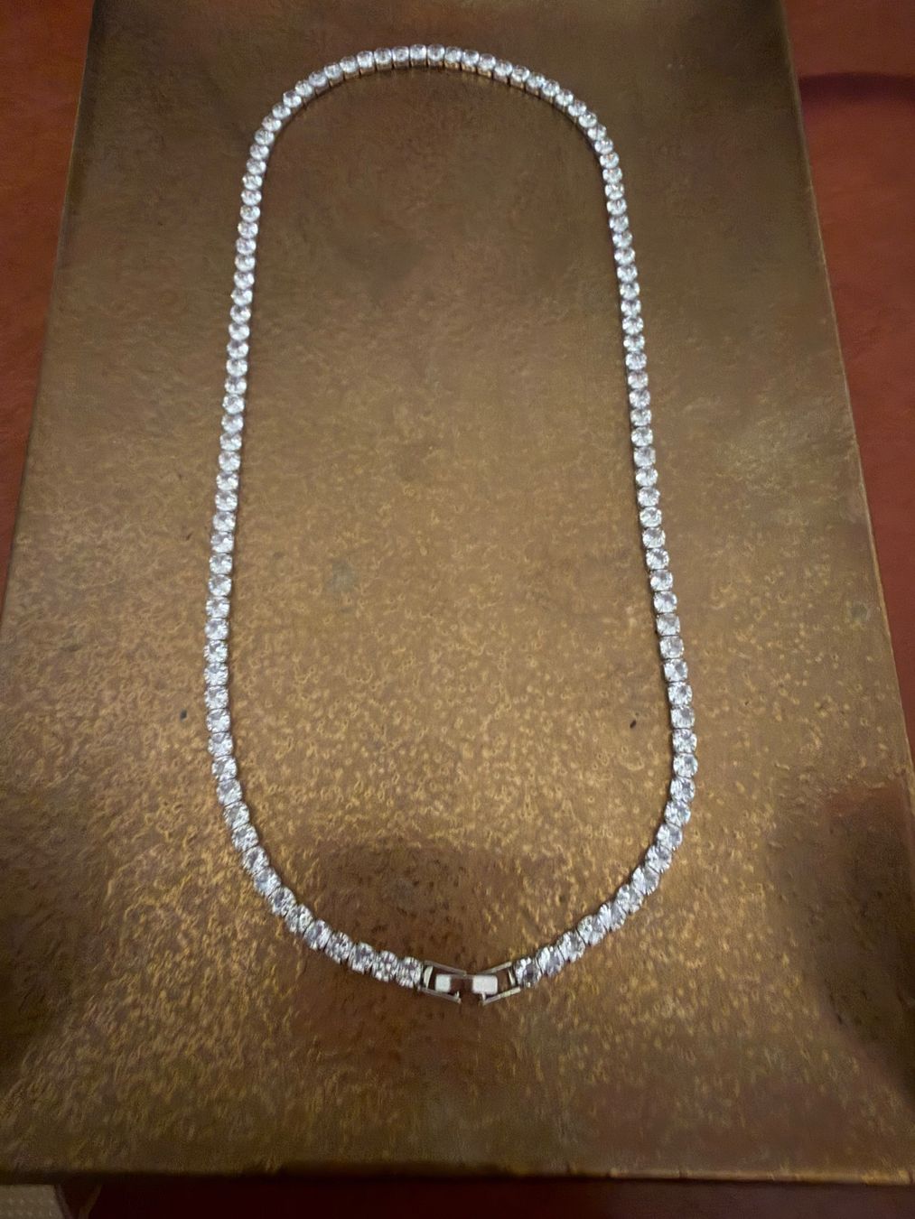 Catenine: Luxuriöses Necklace – Nuovo (secondo la descrizione) da Schaffhausen venduto da mba_d9m2 1