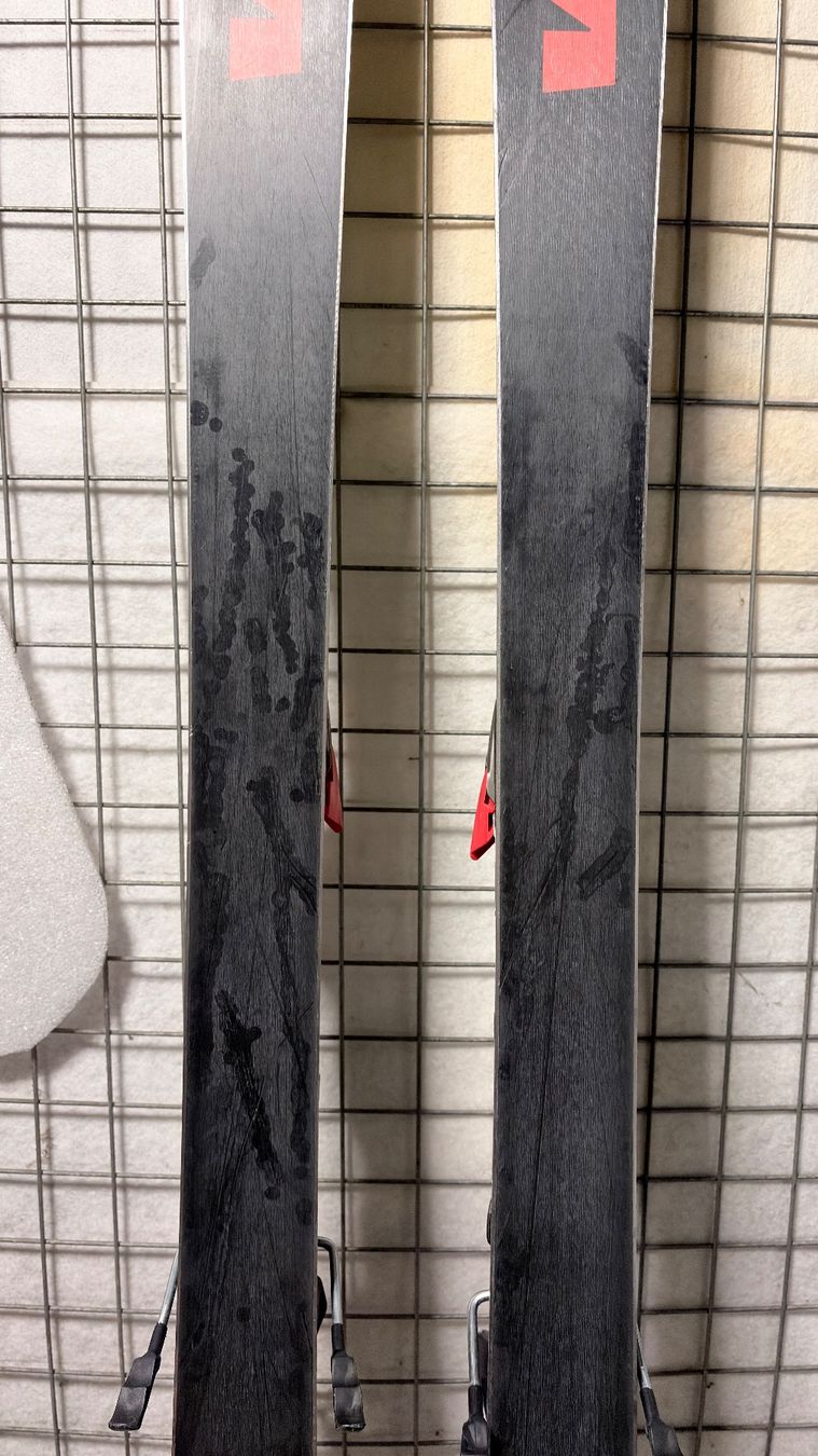 Völkl Sci: Völki Skis 160cm – Usato da Nyon venduto da tor_6gr5 5
