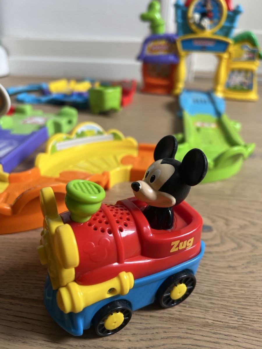 Vtech Jouets: VTech Micky Maus Bahnhof- Zug-Spielset – D'occasion à Oensingen par katepe 1