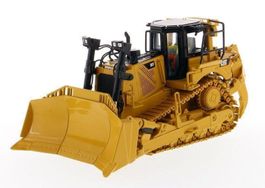 1:50 CAT D8T Track-Type