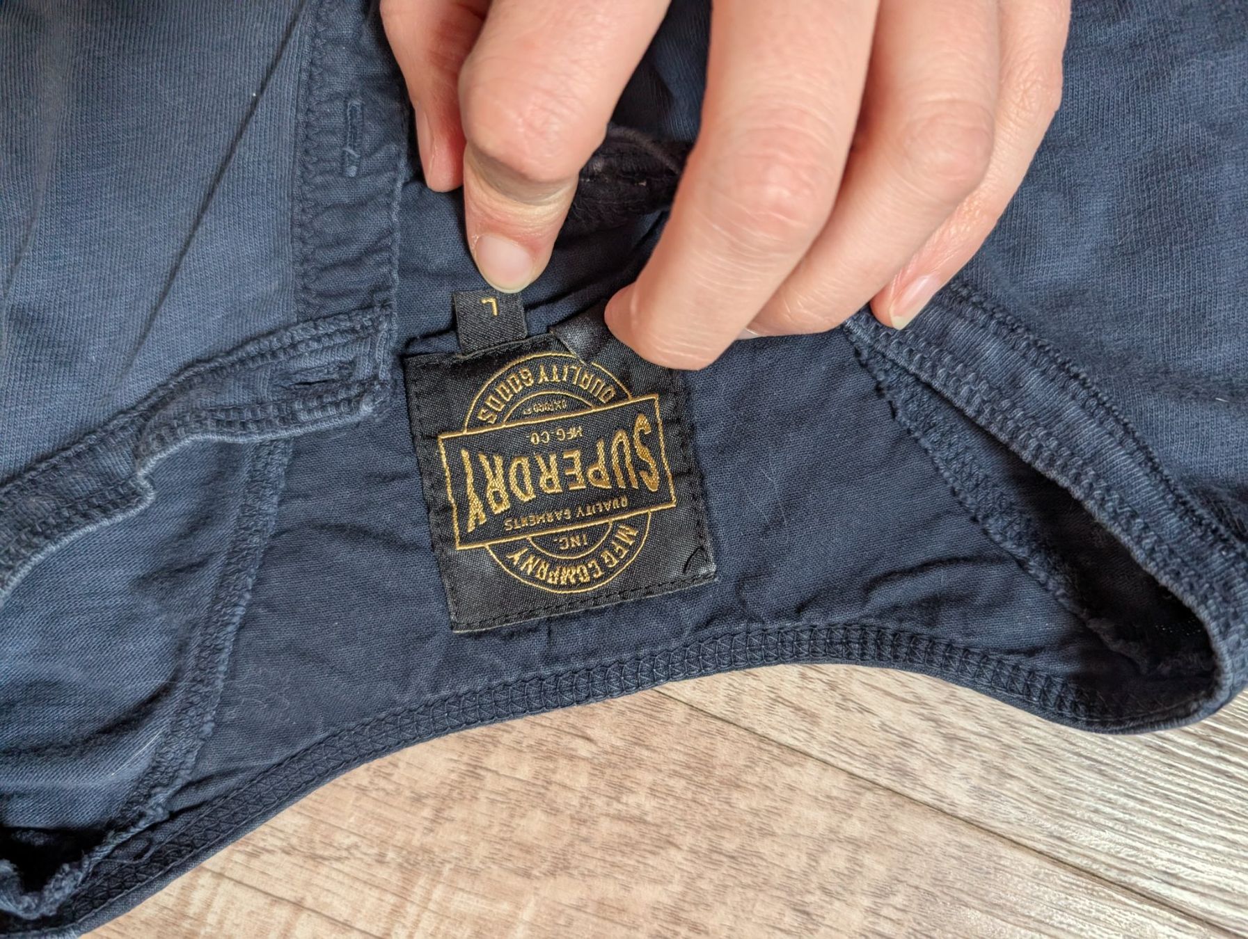 Superdry T-Shirts: T-shirt Super Dry L – Gebraucht aus Zermatt von msz_nb9h 1