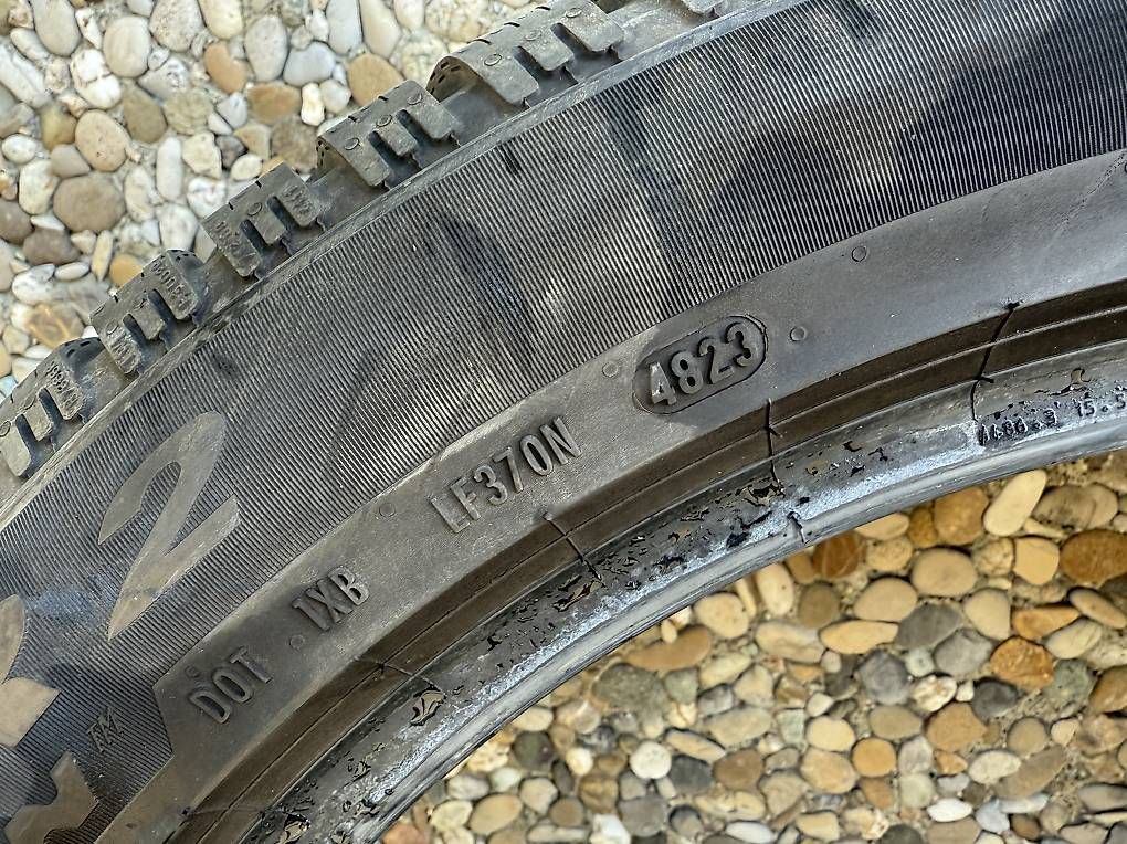 Pneumatici & Ruote complete: Pirelli Scorpion Winter 2 235/50 R19 103V  – Usato da Altstätten SG venduto da HERRDERDINGE1 4