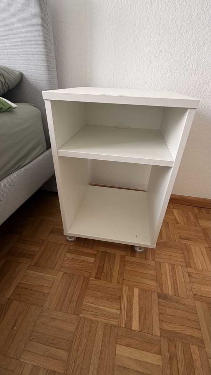 Letti: IKEA COMPLETE BEDROOM & STUDY SET – Excellent condition – Usato da Cortaillod venduto da Pintelho 6