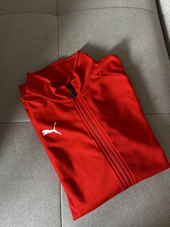 Rote Puma Trainingsjacke, neuwertig, Grösse S, Herbst