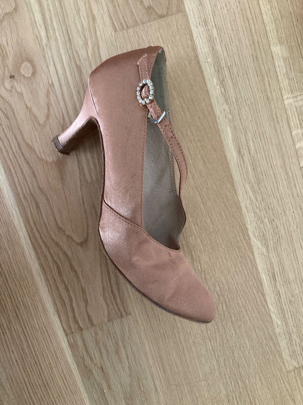Scarpe da donna: Chaussures de danse Volta, taille 38, couleur chair – Usato da Pully venduto da jul_5sqm 1